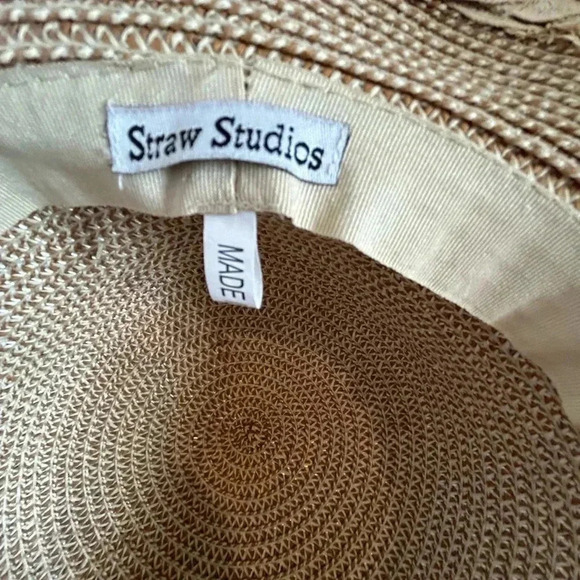 STRAW STUDIOS WOMENS STRAW HAT ONE SIZE FITS MOST NATURAL COLOR. CLEAN - Picture 4 of 5